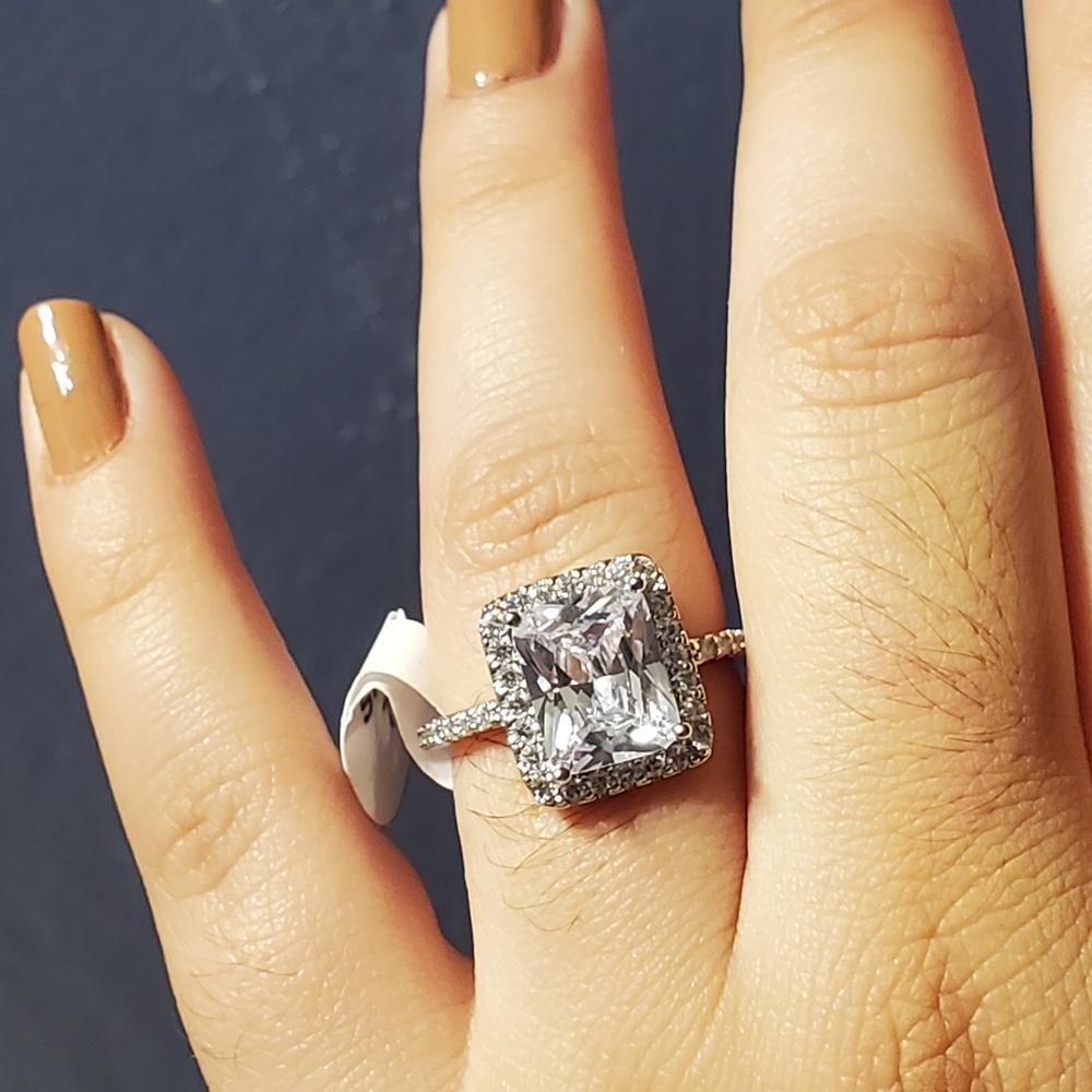 Beautiful Ring - image 3